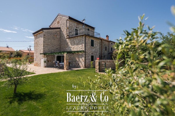 photo 13 Istria, Umag, authentic Istrian stone house 260 m², surrounded by greenery, 1349 m² garden