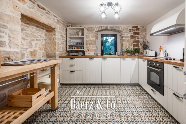 photo 21 Istria, Umag, authentic Istrian stone house 260 m², surrounded by greenery, 1349 m² garden