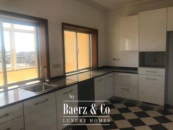 photo 5 3-bedroom flat in the centre of Porto