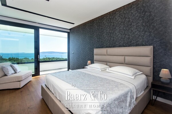 photo 29 Trogir, Seget — luxury villa with a swimming pool and beautiful views of the forest, sea, and island