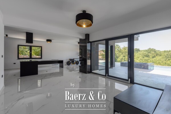 photo 5 Istria, Svetvinčenat, impressive villa with swimming pool and sauna on a spacious construction plot