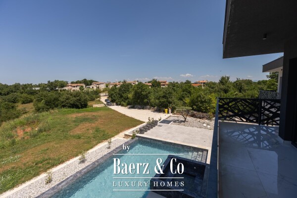 photo 23 Istria, Svetvinčenat, impressive villa with swimming pool and sauna on a spacious construction plot