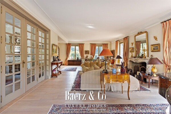 photo 11 Prachtige villa op uniek domein van 1ha grond met lift en binnenzwembad/Hamman!