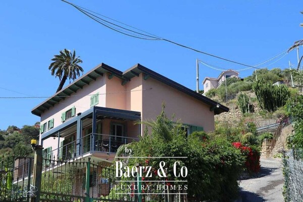 photo 1 Villa for sale 151 m²