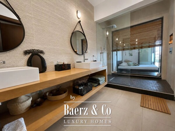 photo 12 EXCEPTIONAL 4-BEDROOM SEA VIEW VILLA FOR SALE – BLACK RIVER