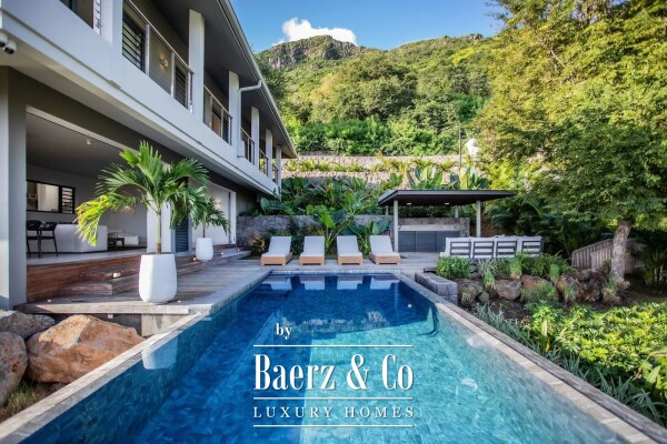photo 3 Exceptional Villa with Panoramic Sea View – La Tourelle