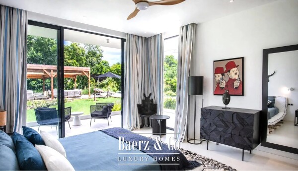 photo 12 Exceptional 5-Bedroom Riverfront Villa – Tamarin
