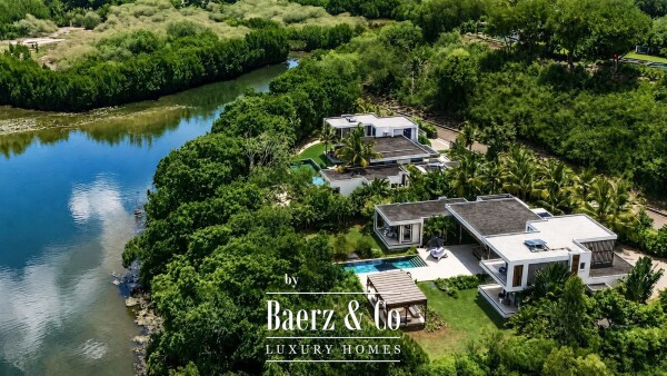 photo 22 Exceptional 5-Bedroom Riverfront Villa – Tamarin
