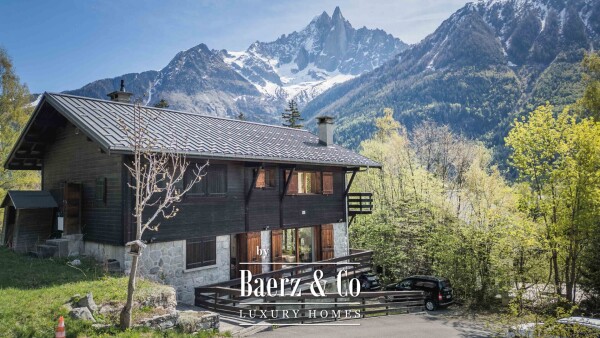 photo 1 5 bedrooms chalet with panoramic views