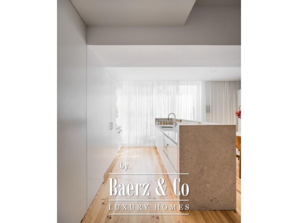 photo 6 3-Bedroom plus study apartment , with Private Outdoor Space, in Campo Pequeno