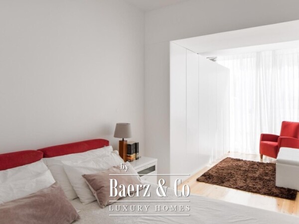 photo 12 3-Bedroom plus study apartment , with Private Outdoor Space, in Campo Pequeno