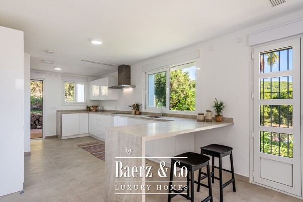 photo 10 Beautiful luxury home in Sotogrande, La Reserva - Zona L