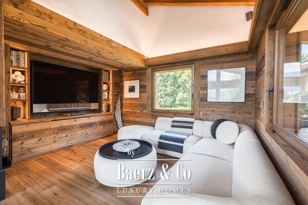 photo 7 Exceptional chalet of 330 sqm with 5 bedrooms and garden