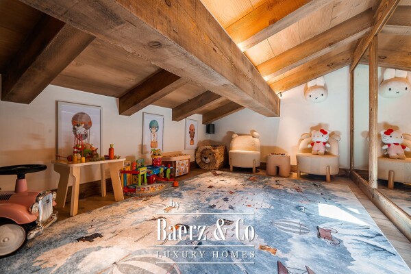 photo 14 Exceptional chalet of 330 sqm with 5 bedrooms and garden