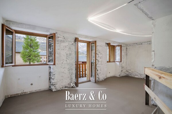 photo 2 Great opportunity in the heart of the village