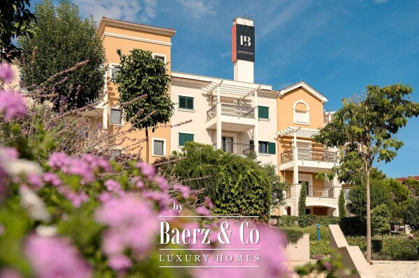 photo 14 Luxurious Apartment with a Large Terrace on the Coast of Montenegro