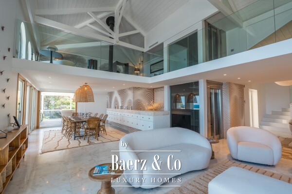 photo 4 EXCEPTIONAL WATERFRONT VILLA ON THE FRENCH RIVIERA