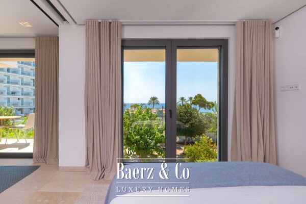 photo 16 Beautiful luxury home in Playa D'en Bossa, Playa D'en Bossa