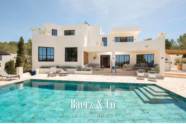 photo 1 Beautiful luxury home in Cala Tarida, Cala Tarida