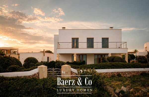 photo 3 SEAFRONT VILLA IN CIUTADELLA, MENORCA, WITH PRIVATE POOL AND EXPANSION POTENTIAL