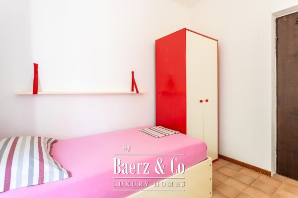 photo 10 Šolta, Nečujam - Property on a Spacious Plot of 3,843 m² first row by the sea