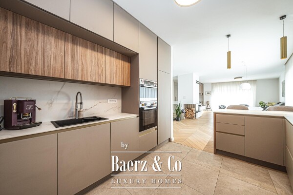 photo 9 Zagreb, Šestine, luxurious four-room apartment with private garden, garage and sports court
