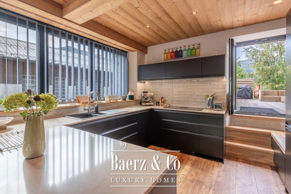 photo 7 High-end Duplex - Fully Renovated - 3 Bedrooms