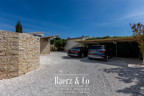 photo 21 Rogoznica, a beautiful villa with a pool, a view of the sea and a hidden garden