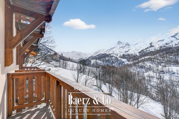 photo 6 Spacious chalet with panoramic mountain views