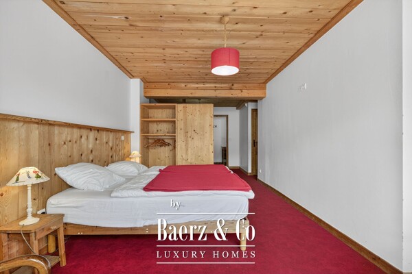 photo 15 Spacious chalet with panoramic mountain views