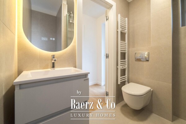 photo 22 Zagreb, Srebrnjak, modern four-room apartment 151.00 m² with garden and garage