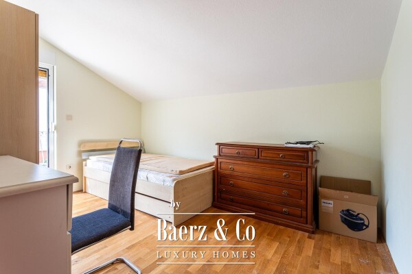 photo 15 Stobreč, a well-built house with 3 apartments, total area of 561 m²