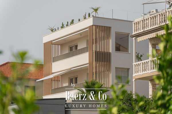 photo 3 Okrug Gornji, two luxury residential units near the beach