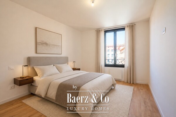 photo 1 Appartement 4 pièces -  Centre-Ville Saint-Raphaël - Plage à 1min