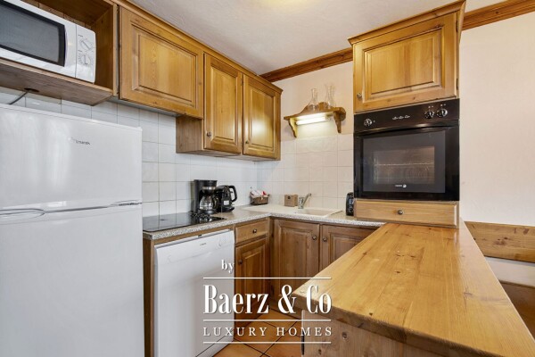 photo 6 Spacious 3-Bedroom Ski-In/Ski-Out Apartment