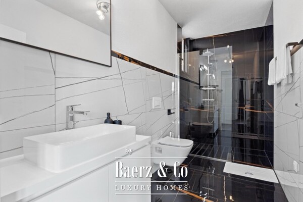 photo 8 Medulin, luxury villa with three apartments, sea view and pool, near beach