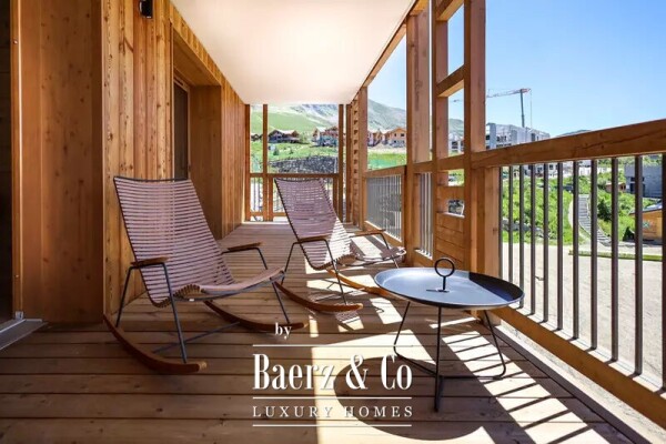 photo 5 1 BEDROOM APARTMENT WITH LARGE TERRACE