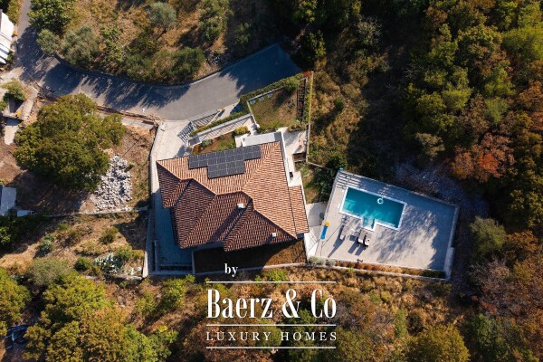 photo 2 Kostrena, a house with a swimming pool and a stunning open sea view