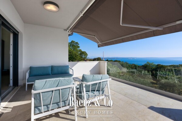 photo 10 Kostrena, a house with a swimming pool and a stunning open sea view