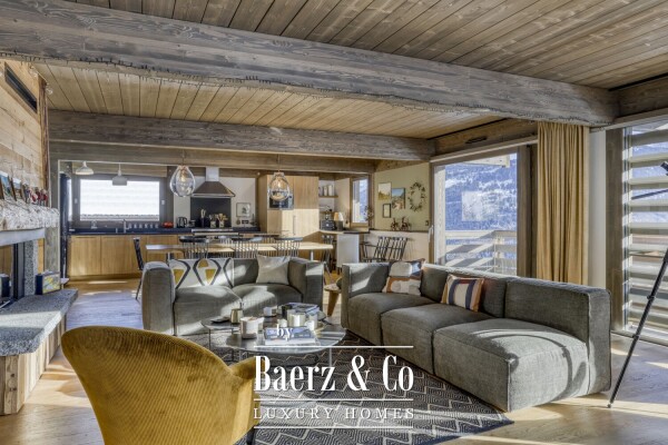 photo 2 Exceptional chalet - 6 bedrooms - Facing Mont Blanc