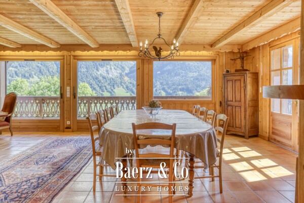 photo 5 Authentic chalet - 6 bedrooms - Unobstructed views of Mont Blanc