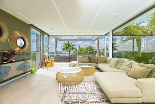 photo 18 Beautiful luxury home in Cap Martinet, Cap Martinet