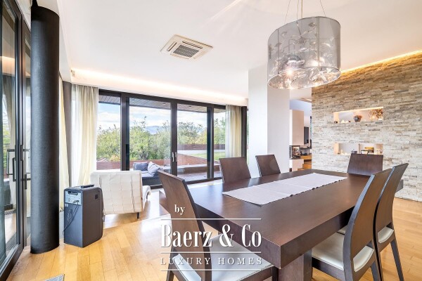 photo 3 Zagreb, Gornja Dubrava, Villa with a Swimming Pool, 360 m²