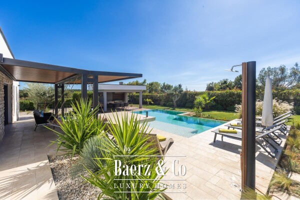 photo 2 Istria, Medulin - Luxury Villa with a Swimming Pool and Spacious Grounds