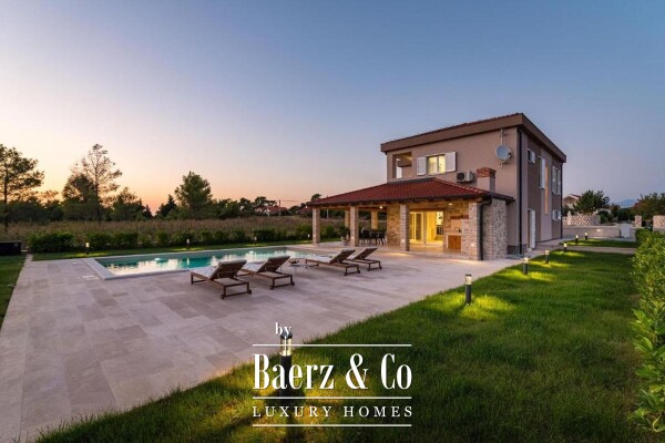 photo 7 Zadar, Ninski Stanovi - modern villa with 3 bedrooms and a heated pool