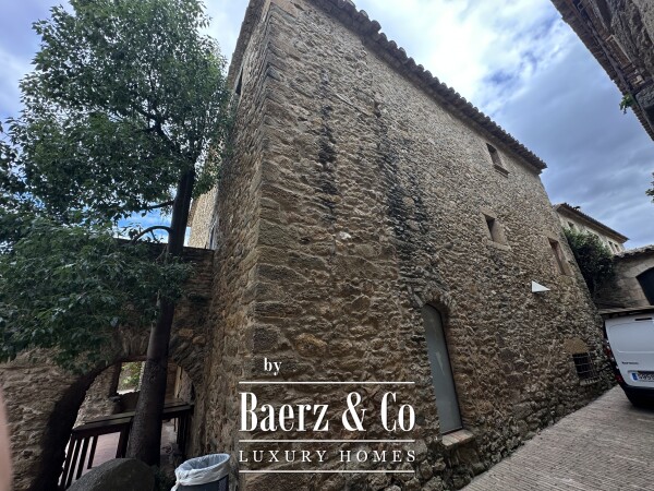 photo 3 Stone House in Monells