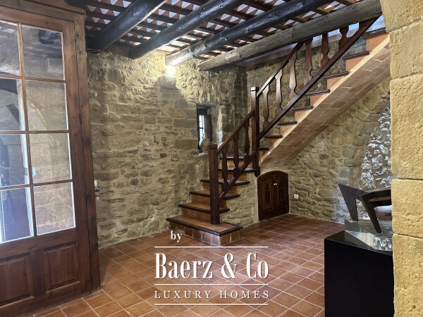 photo 11 Stone House in Monells