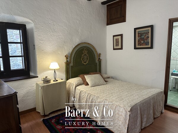 photo 35 Stone House in Monells