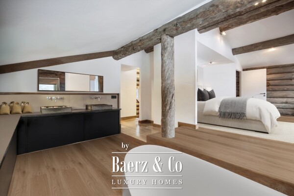 photo 4 Prestigious 7-room chalet - Unobstructed views of Mont-Blanc