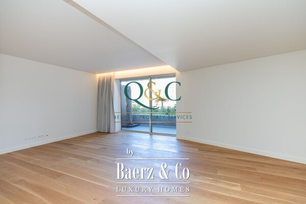 photo 16 Beautiful luxury home in Quarteira, Centro